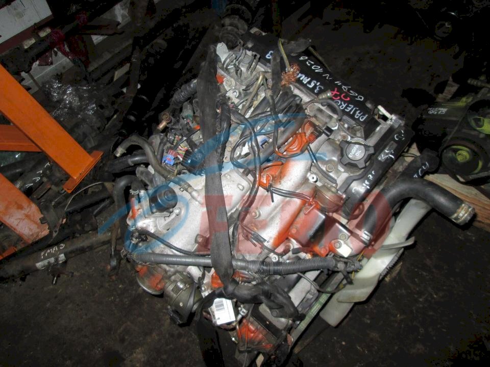 Двигатель (с навесным) для Mitsubishi Pajero (V25W) 3.5 (6G74 194hp) 4WD MT