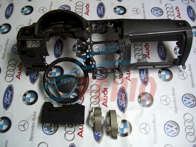 Подушка безопасности водителя для Toyota Avensis (ZRT271) 2012 1.8 (2ZR-FAE 147hp) FWD MT