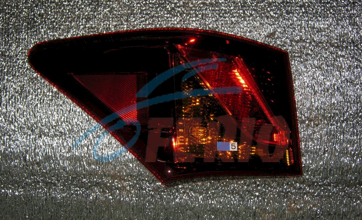 Фонарь левый внутренний для Lexus GS 2011 2.5 (4GR-FSE 208hp) RWD AT