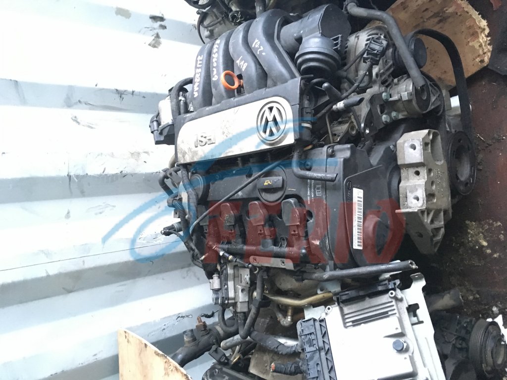 Двигатель (с навесным) для Volkswagen Passat (B6) 2.0 (BVX 150hp) FWD AT
