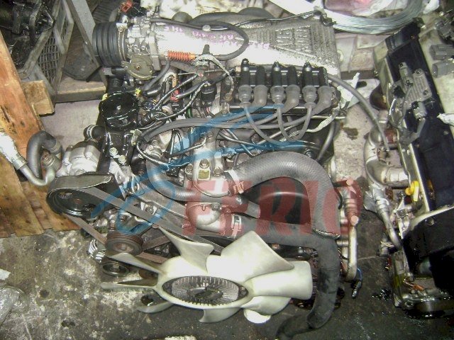 Двигатель (с навесным) для Mitsubishi Pajero (V43) 3.0 (6G72 155hp) 4WD MT