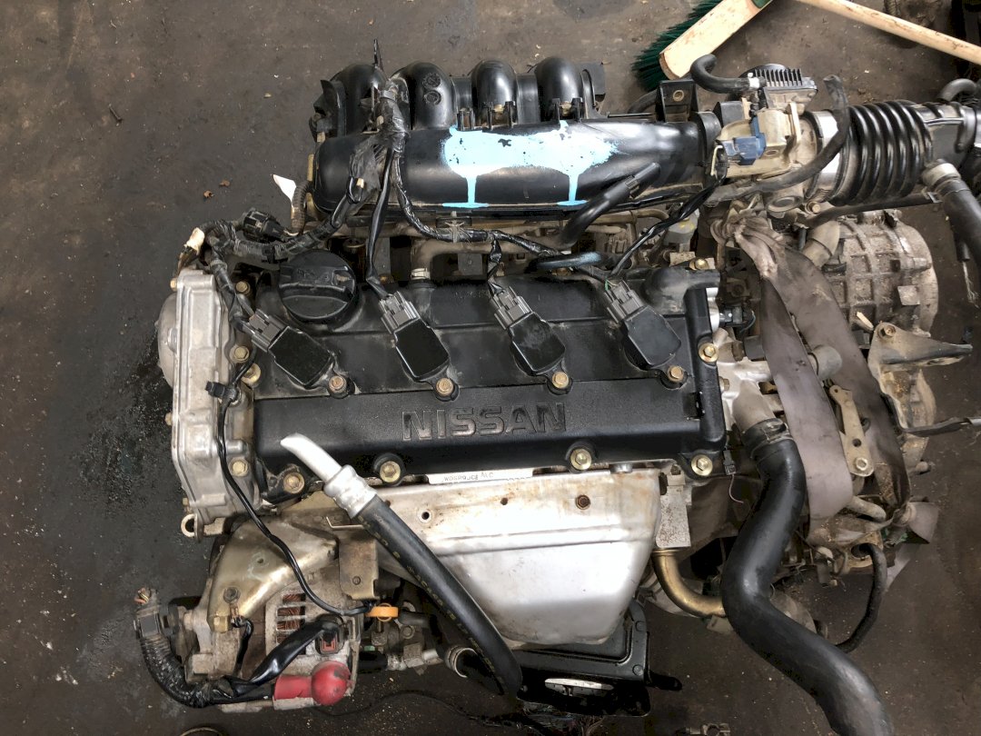 Двигатель для Nissan Serena (TC24) 2003 2.0 (QR20DE 147hp) FWD CVT