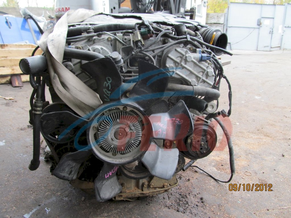 Двигатель (с навесным) для Nissan Cefiro (A32) 1994 3.0 (VQ30DE 220hp) FWD AT