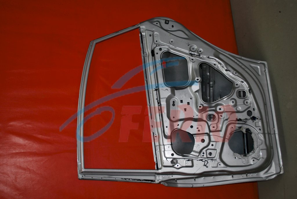 Дверь задняя правая для Nissan Almera (G15) 2014 1.6 (K4M 102hp) FWD MT