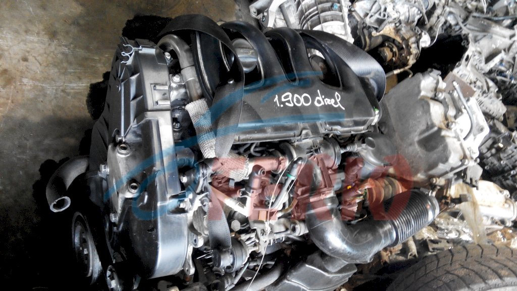 Двигатель (с навесным) для Peugeot 406 (8B) 1997 1.9d (XUD9TE 90hp) FWD MT