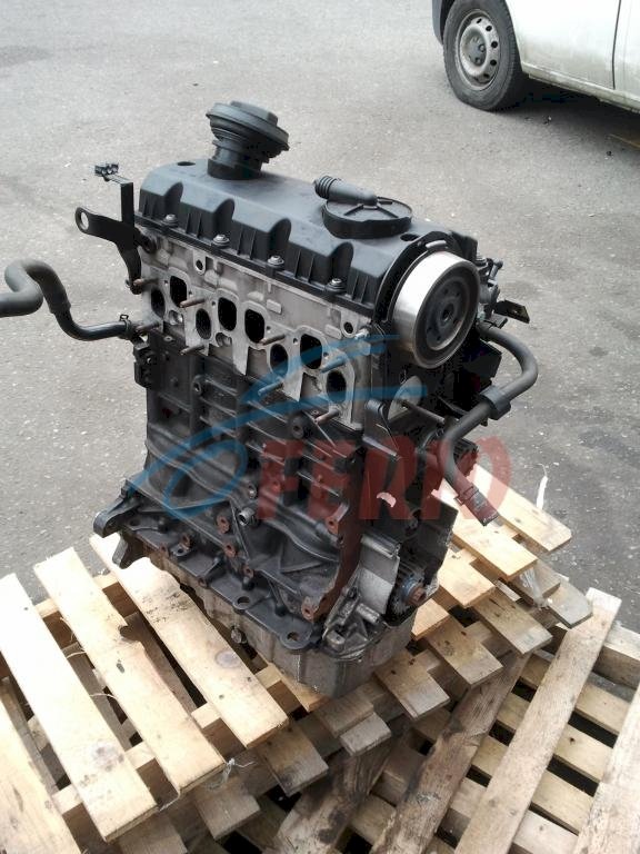 Двигатель (с навесным) для Volkswagen Jetta (1K) 2009 1.9d (BXE 105hp) FWD AT