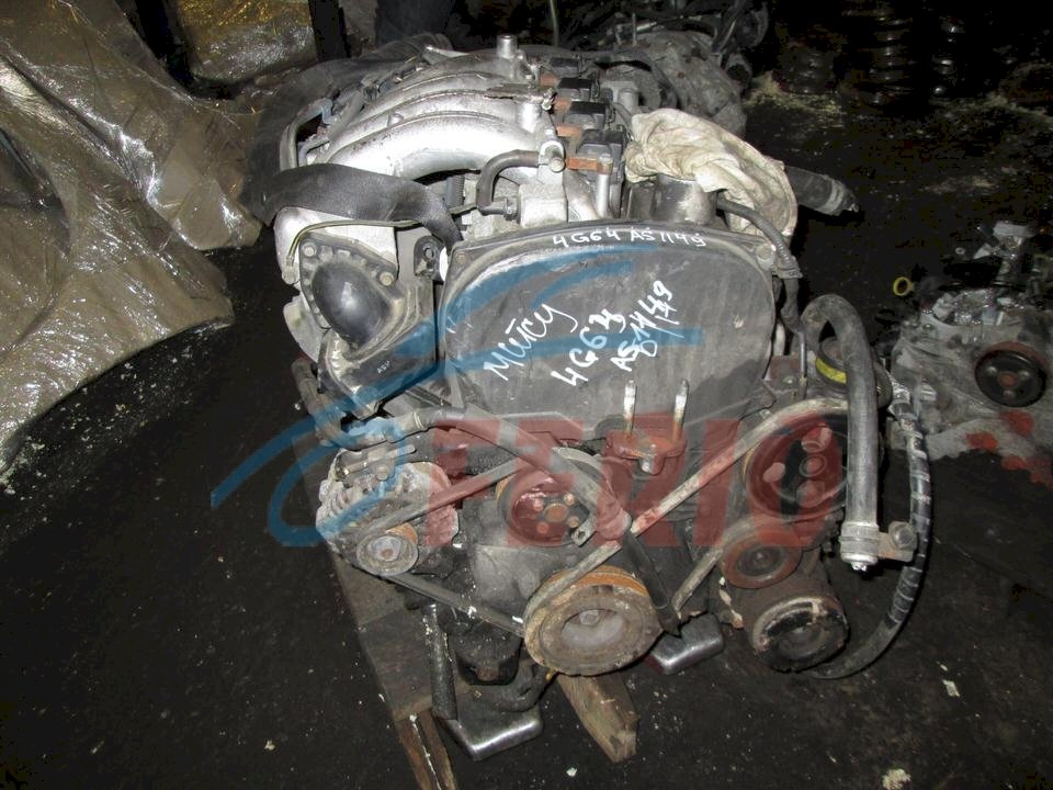 Двигатель (с навесным) для Mitsubishi Space Gear 2001 2.4 (4G64 128hp) RWD MT