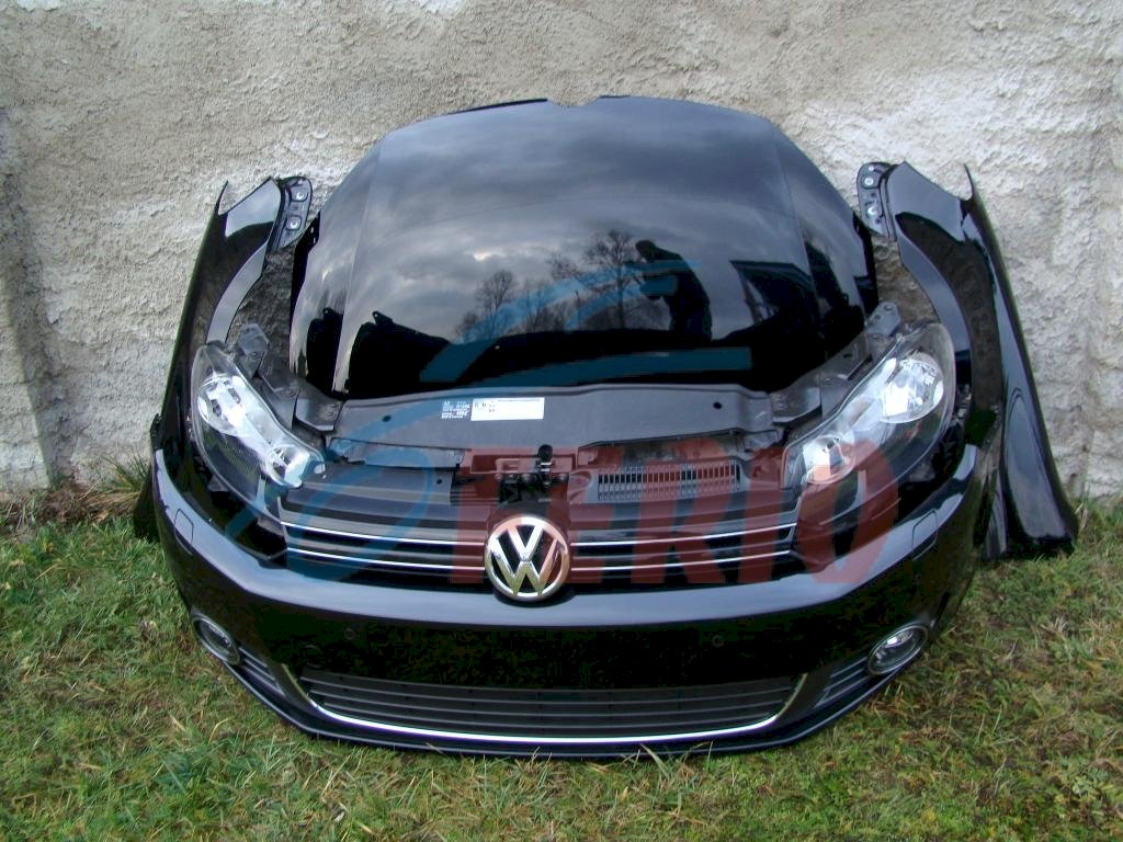Бампер передний для Volkswagen Golf (5K) 2010 1.6 (BSF 102hp) FWD MT