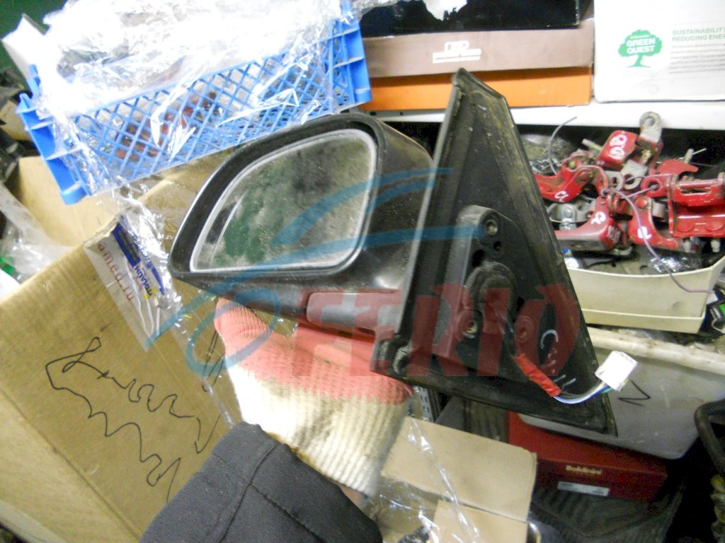 Зеркало боковое левое для Mitsubishi Colt (CJ0) 1.3 (4G13 75hp) FWD MT